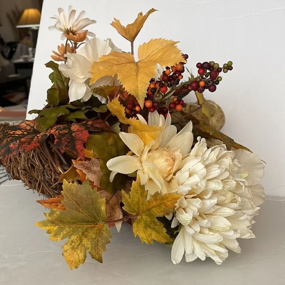 ‎CORNUCOPIA OF AUTUMN COLORS ARRANGEMENT